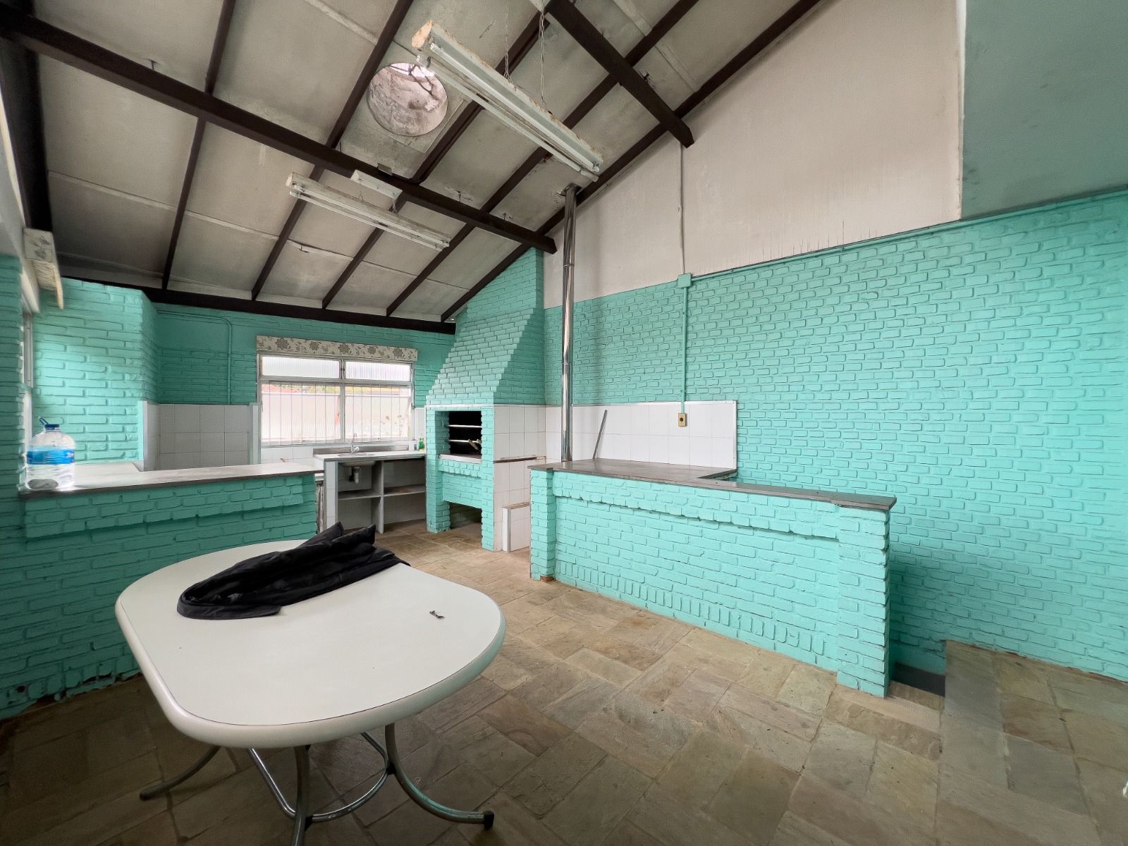 Casa para venda no bairro Passo De#39;Areia em Porto Alegre