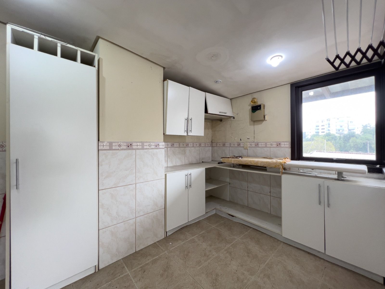 Casa para venda no bairro Passo De#39;Areia em Porto Alegre