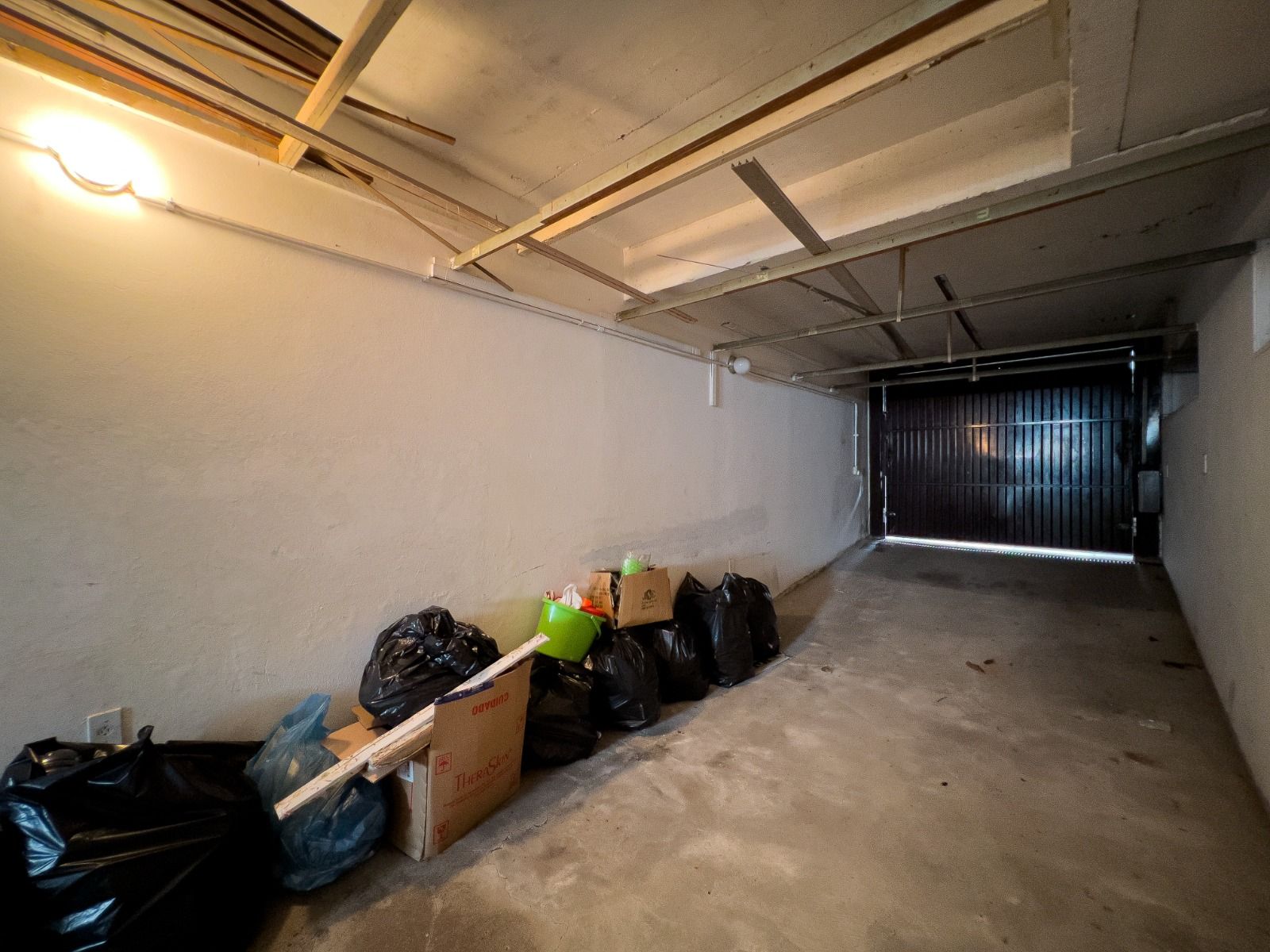 Casa para venda no bairro Passo De#39;Areia em Porto Alegre