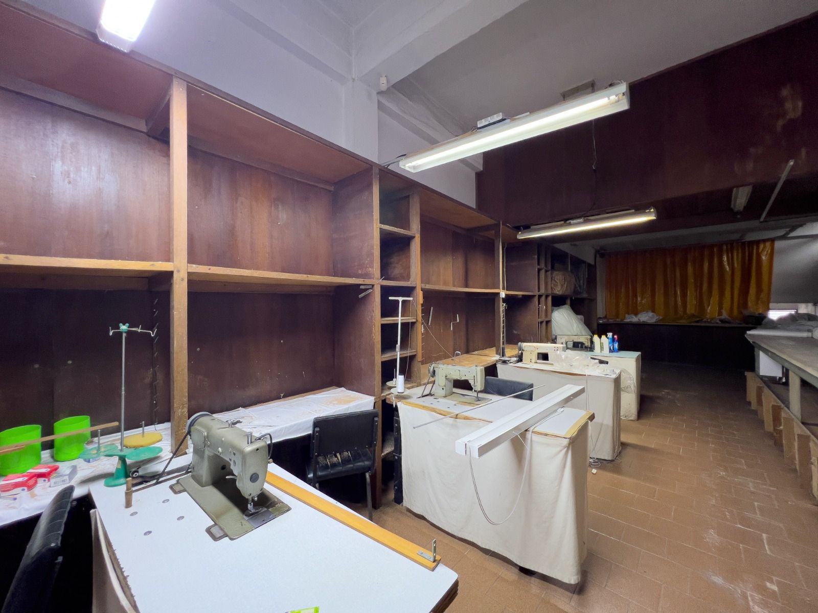 Casa para venda no bairro Passo De#39;Areia em Porto Alegre