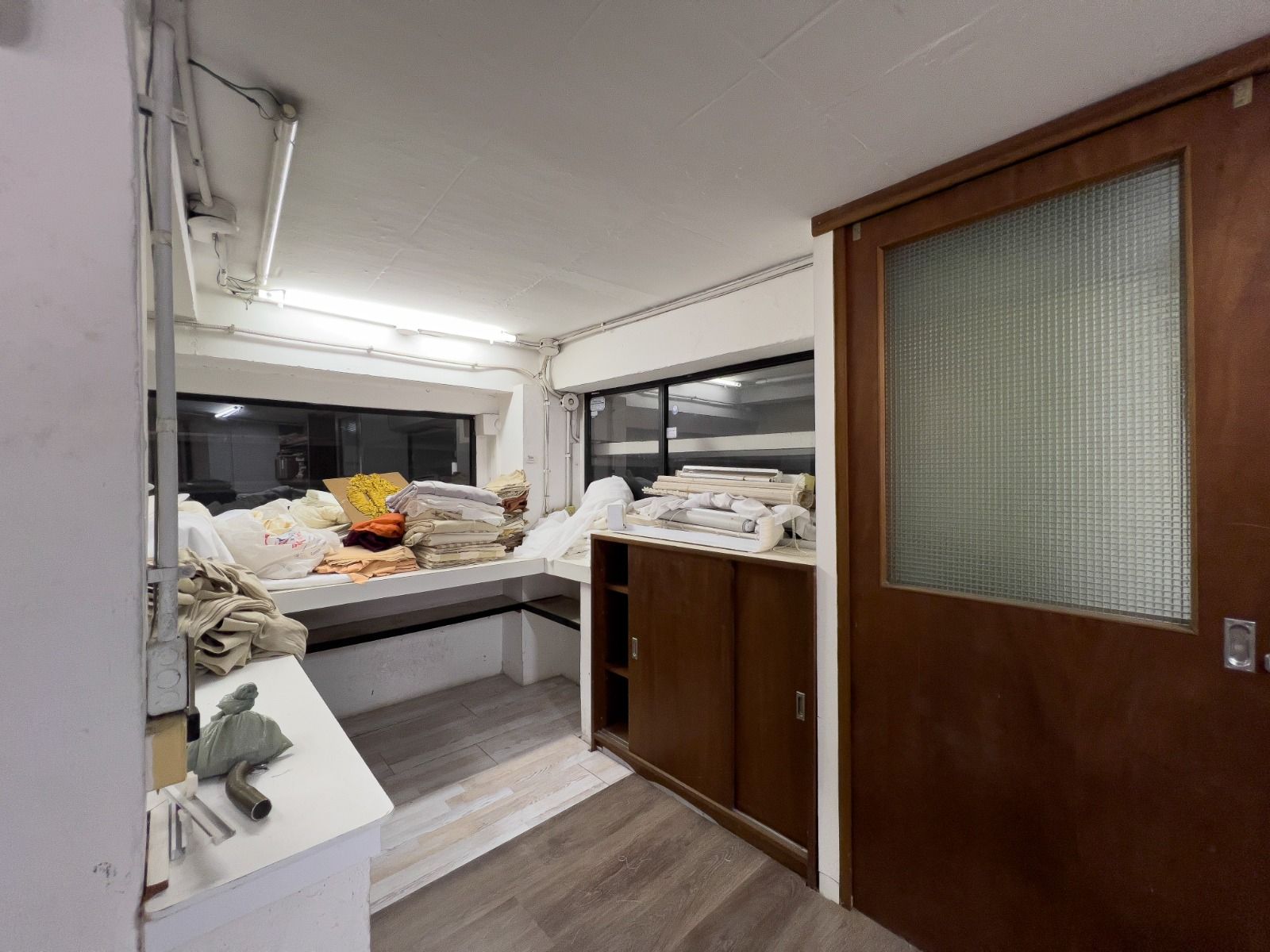 Casa para venda no bairro Passo De#39;Areia em Porto Alegre