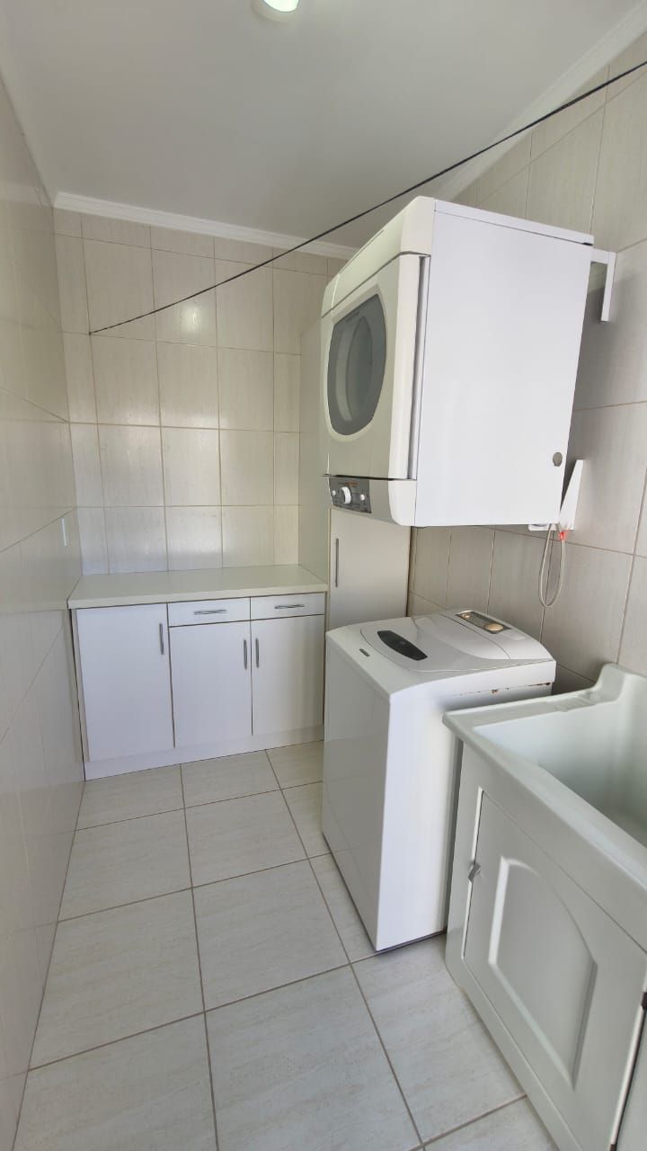 Sobrado Duplex 3 quartos sendo 1 suíte para venda no bairro Areias Brancas em Arroio do Sal