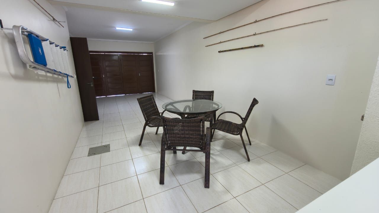 Sobrado Duplex 3 quartos sendo 1 suíte para venda no bairro Areias Brancas em Arroio do Sal