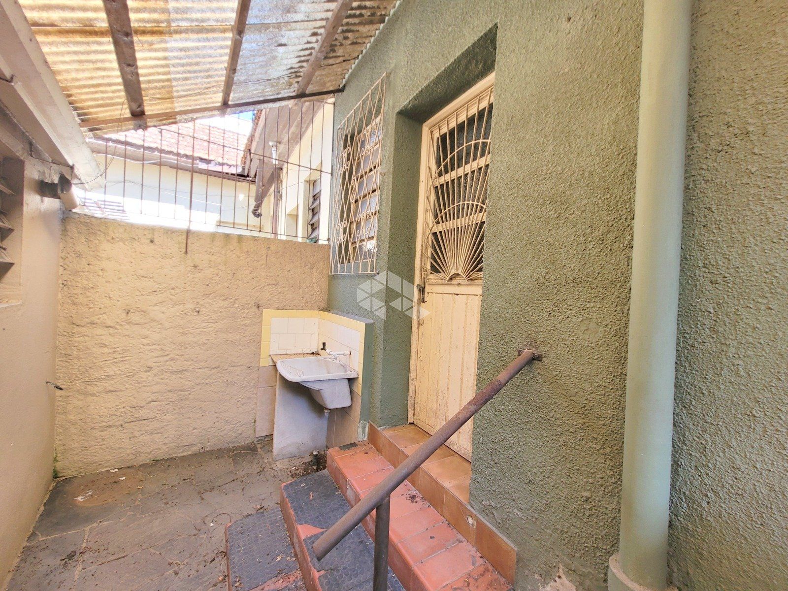 Sobrado Duplex para venda no bairro Jardim Botânico em Porto Alegre