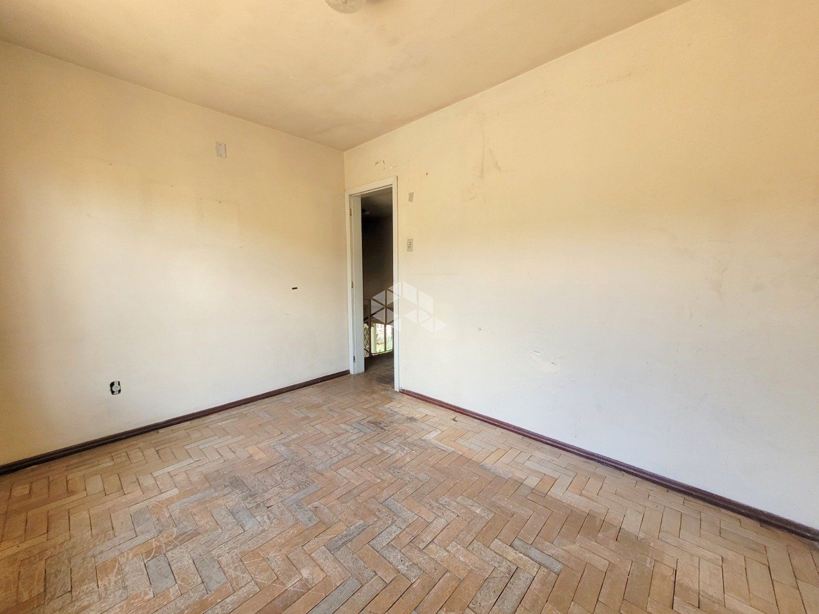Sobrado Duplex para venda no bairro Jardim Botânico em Porto Alegre