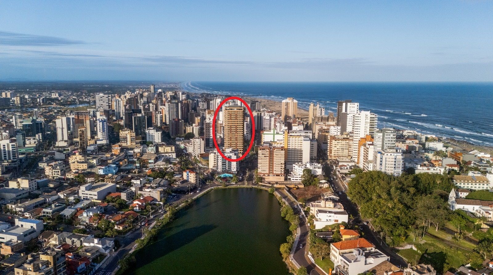 Apartamento para venda no bairro Centro em Torres