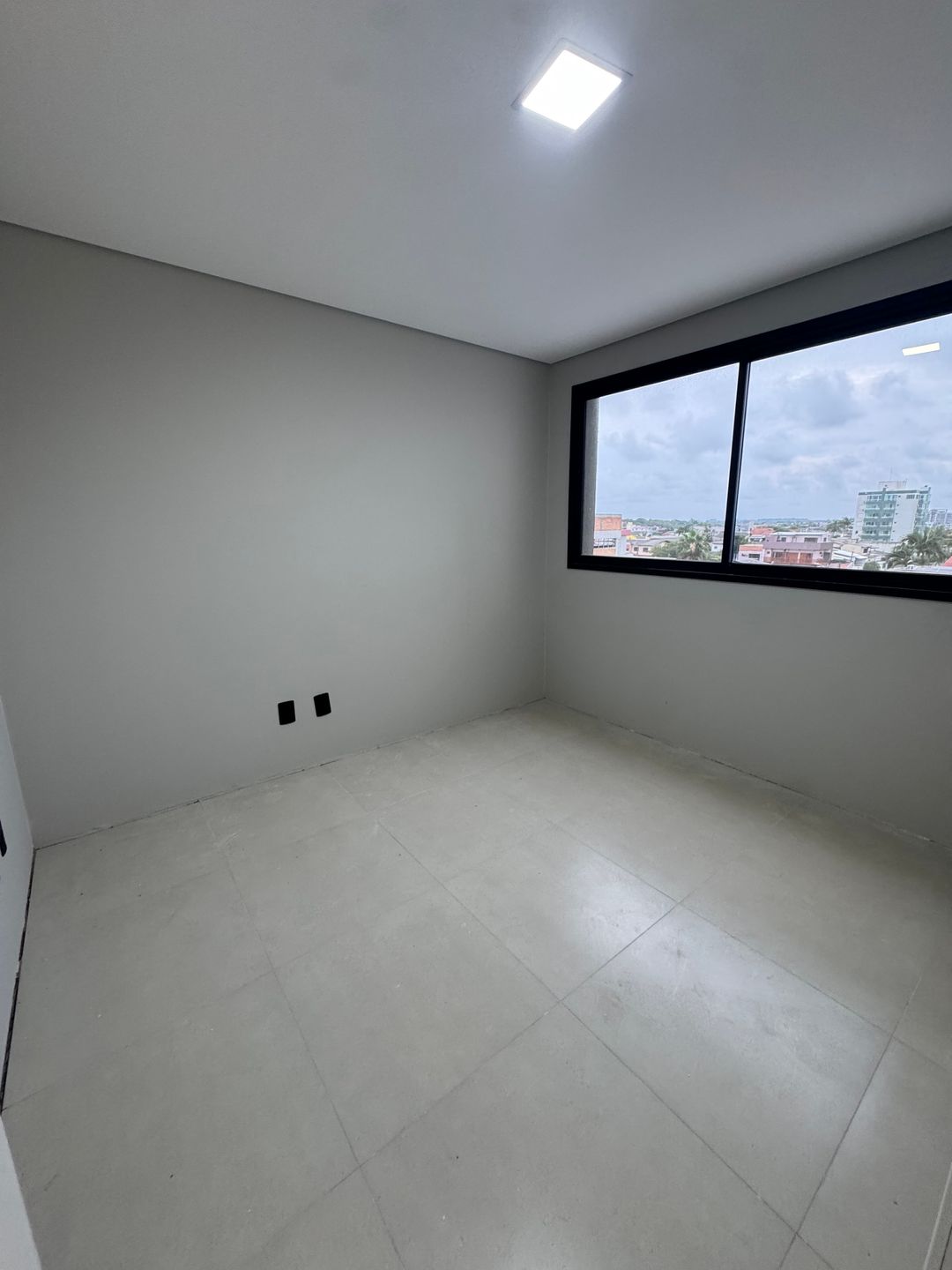 Sala Comercial Aérea para venda no bairro Centro em Torres