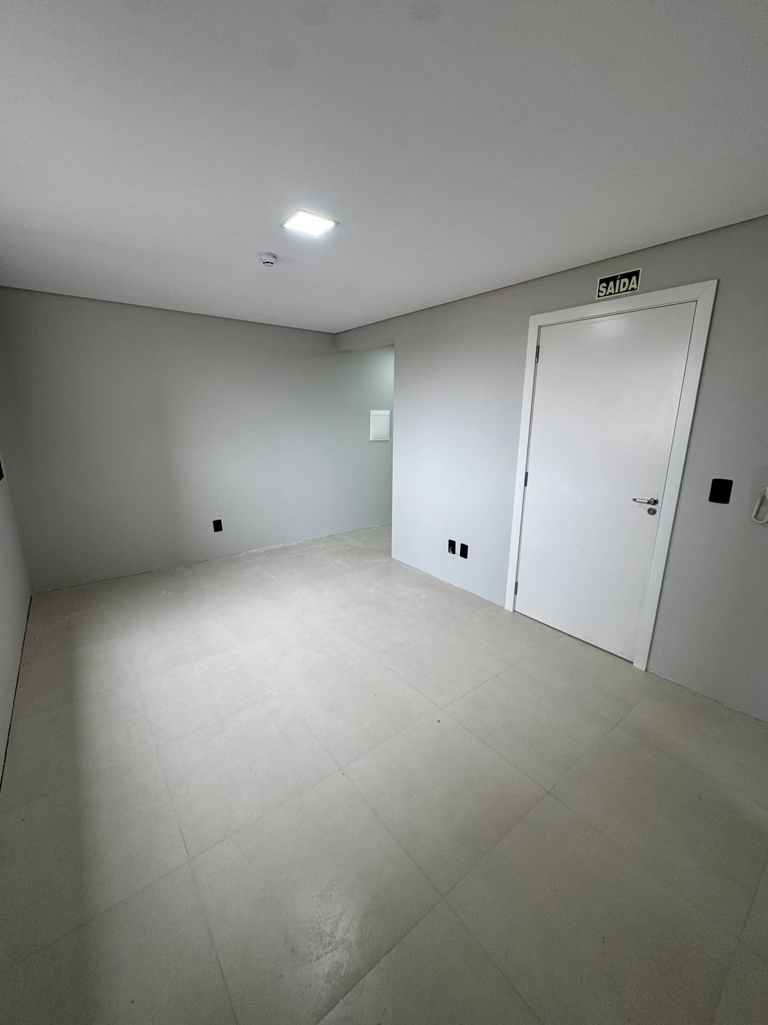 Sala Comercial Aérea para venda no bairro Centro em Torres
