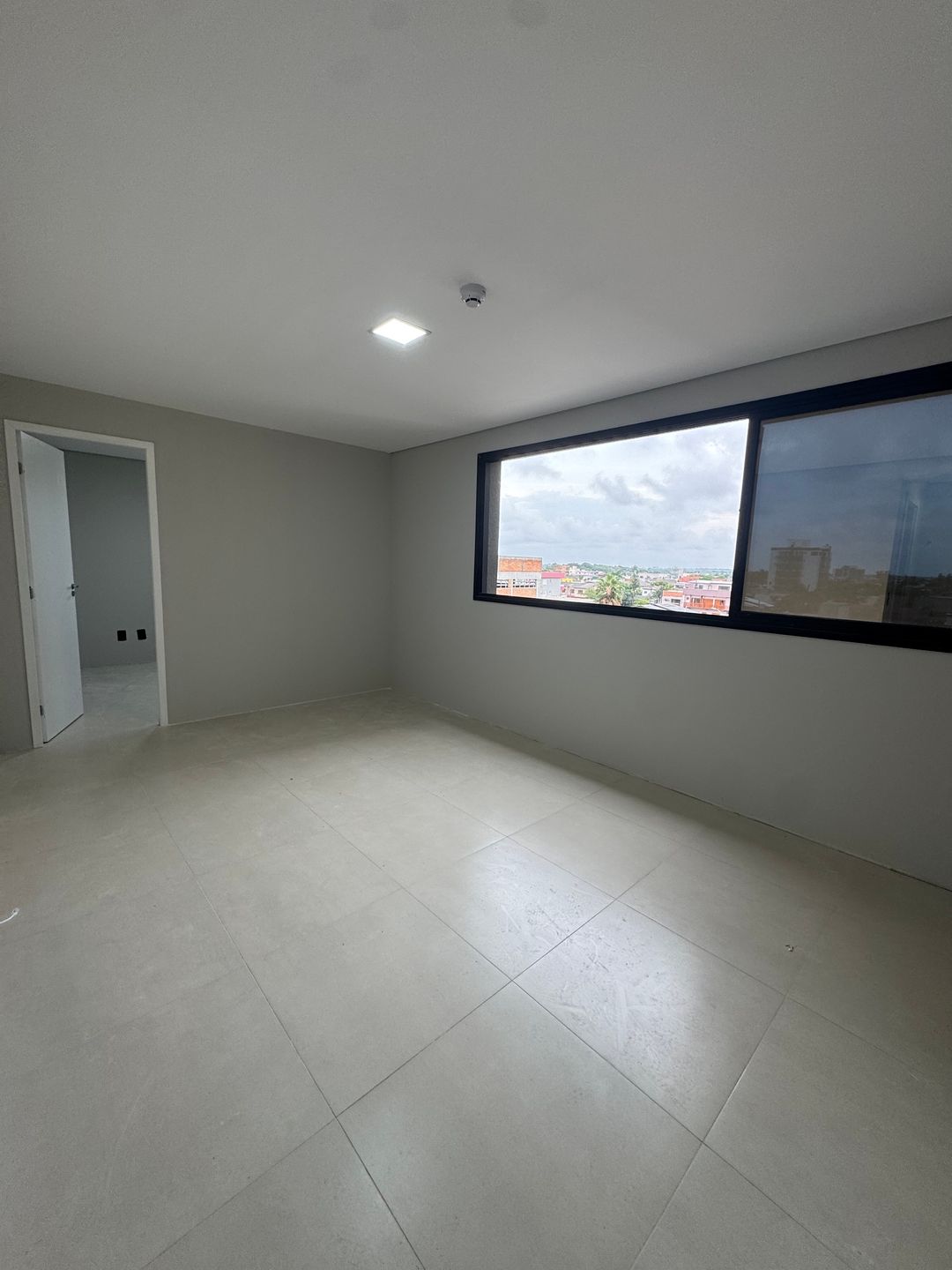 Sala Comercial Aérea para venda no bairro Centro em Torres