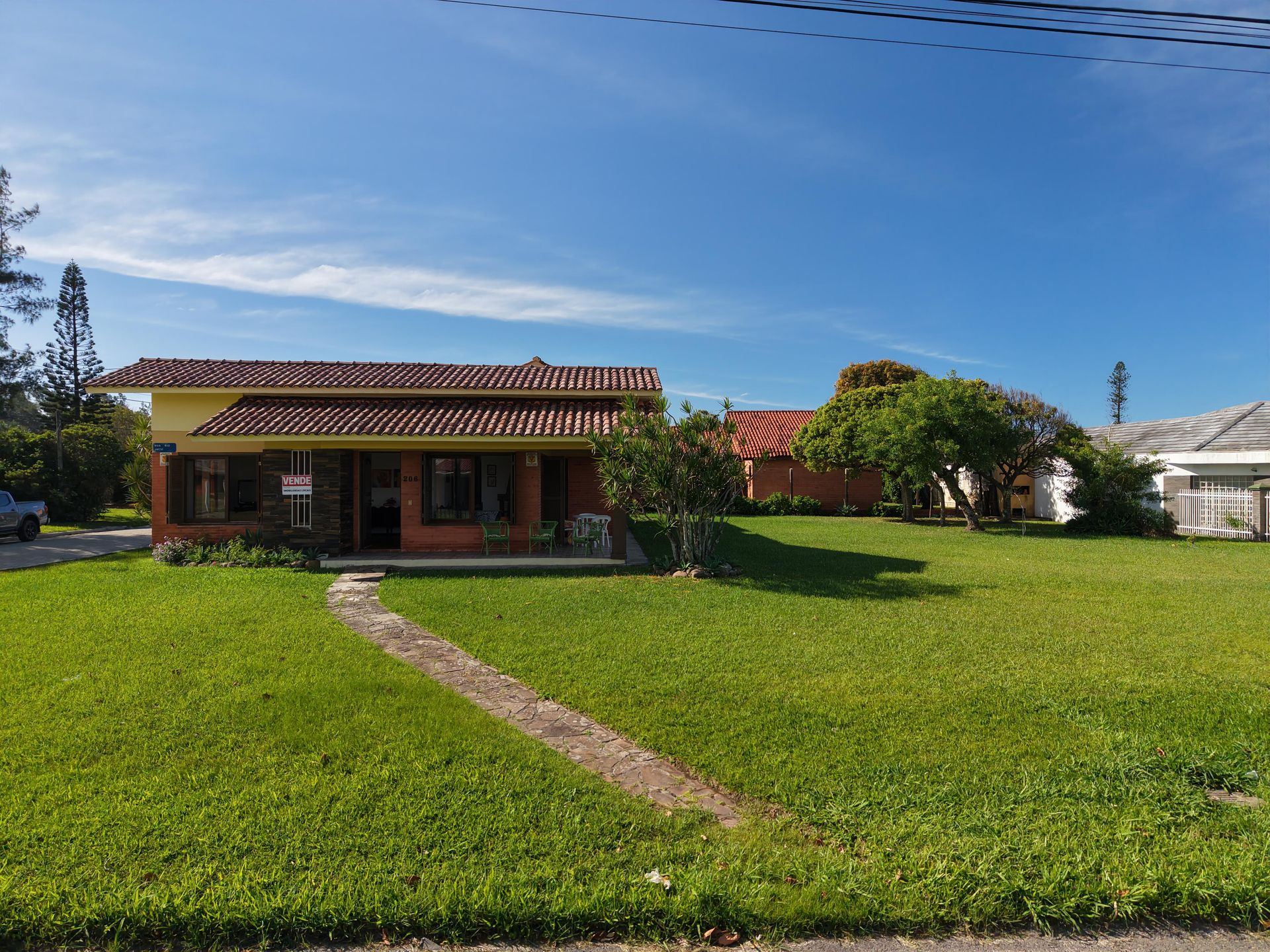 Casa para venda no bairro Centro em Xangri-lá
