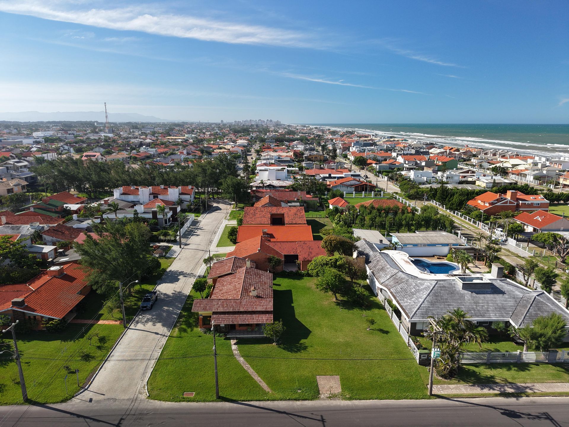 Casa para venda no bairro Centro em Xangri-lá