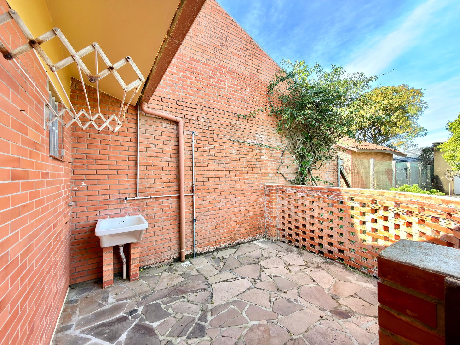 Casa para venda no bairro Centro em Xangri-lá