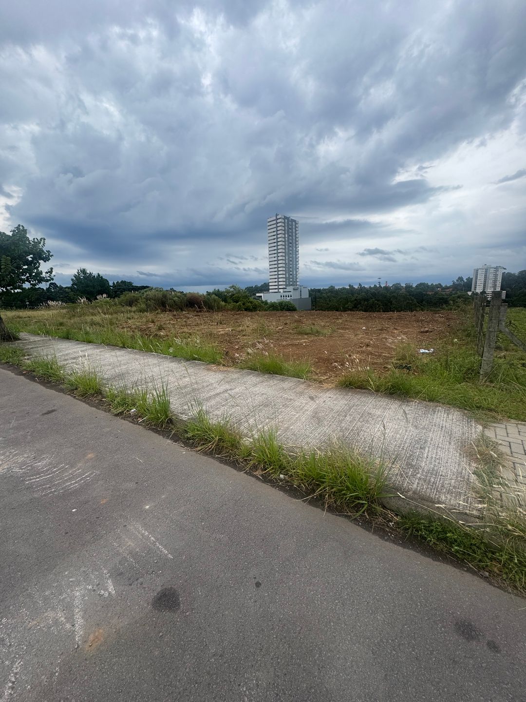 Lote para venda no bairro Sanvitto em Caxias do Sul