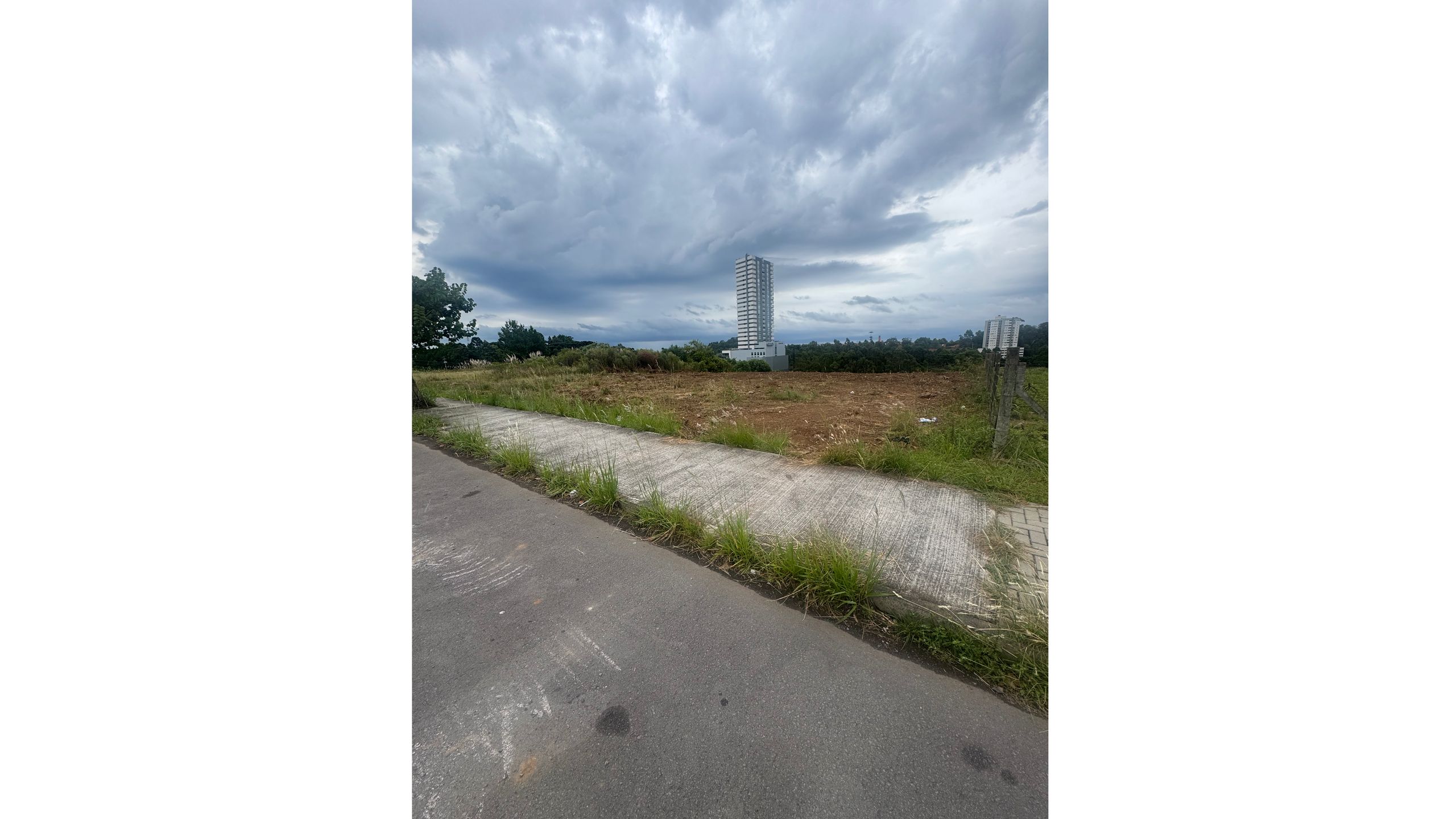 Lote para venda no bairro Sanvitto em Caxias do Sul