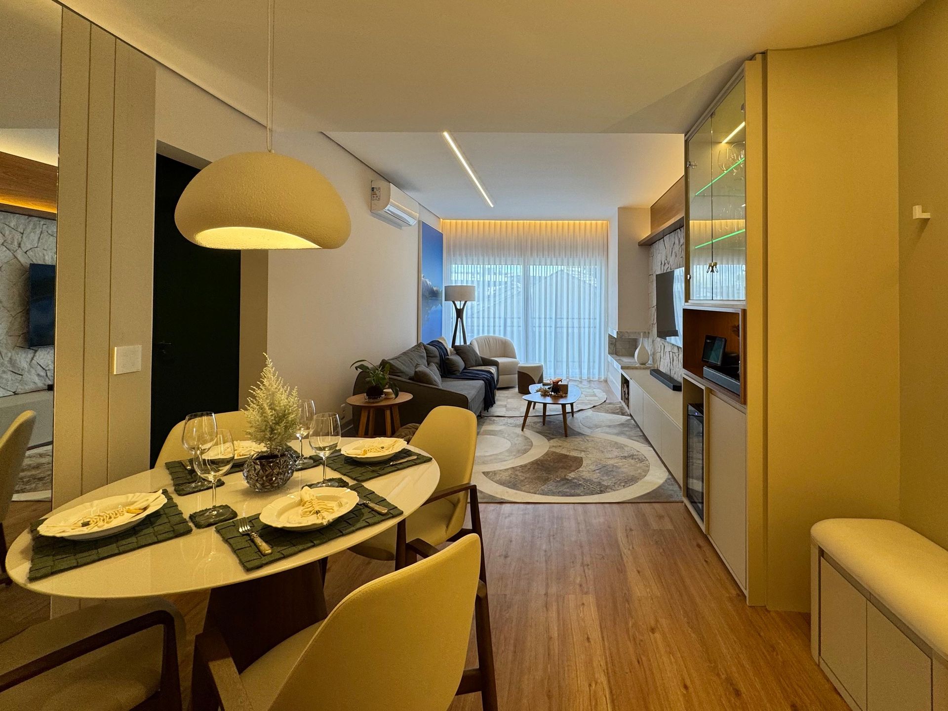 Apartamento para venda no bairro Carniel em Gramado