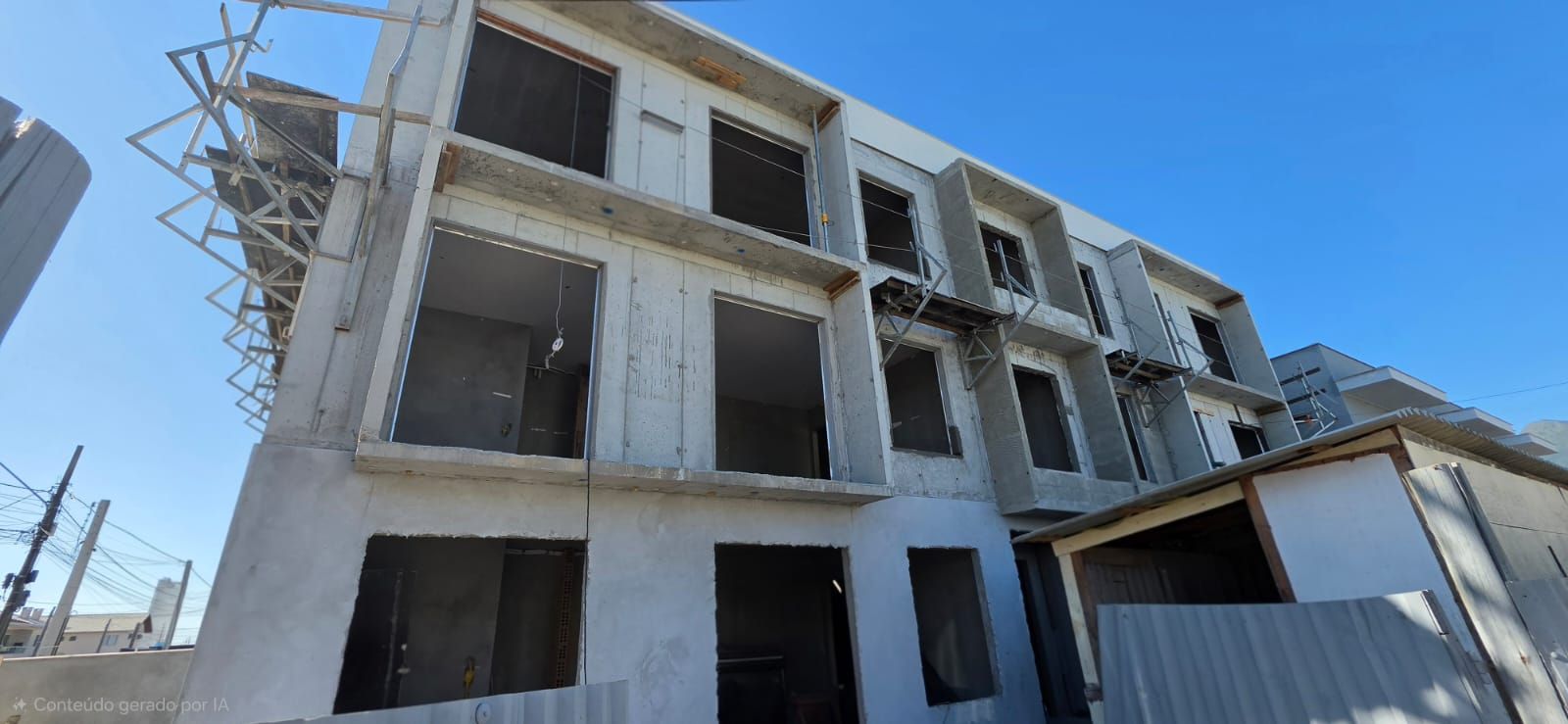 Sala Comercial Aérea para venda no bairro  em Palhoça