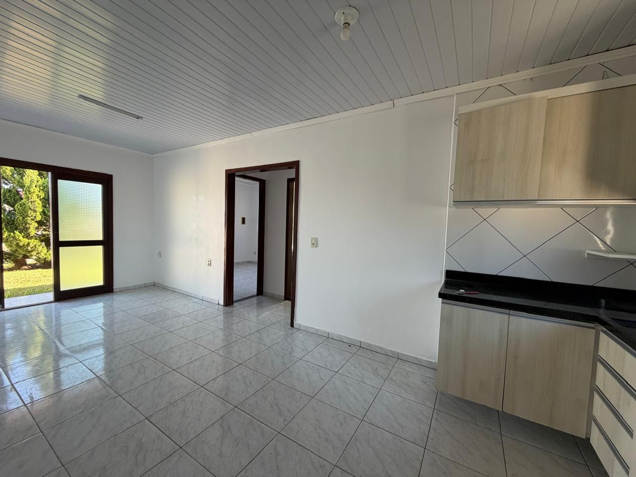 Casa para venda no bairro Igra Sul em Torres
