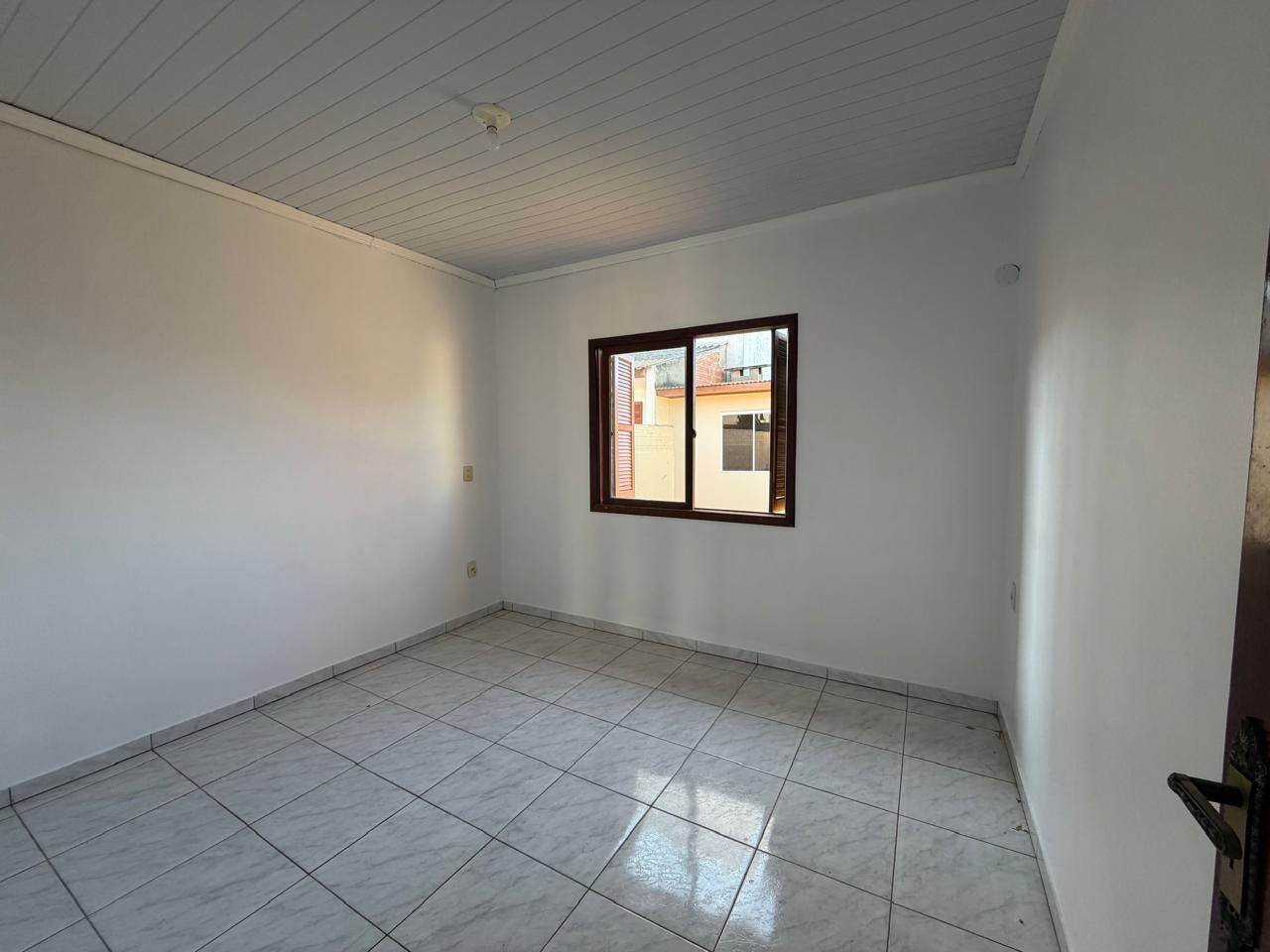Casa para venda no bairro Igra Sul em Torres