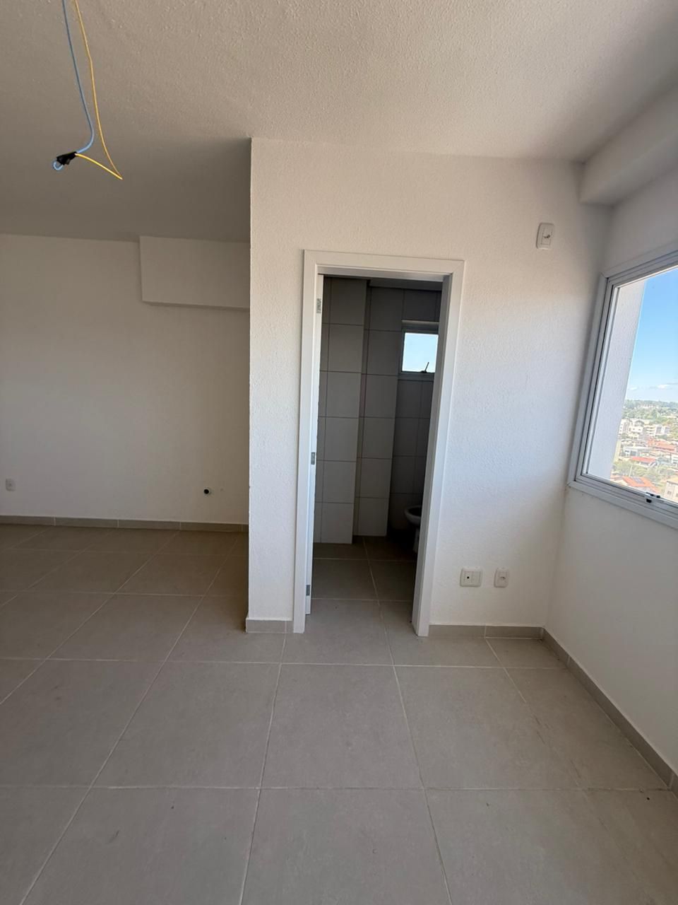 Sala comercial para venda no bairro Desvio Rizzo em Caxias do Sul