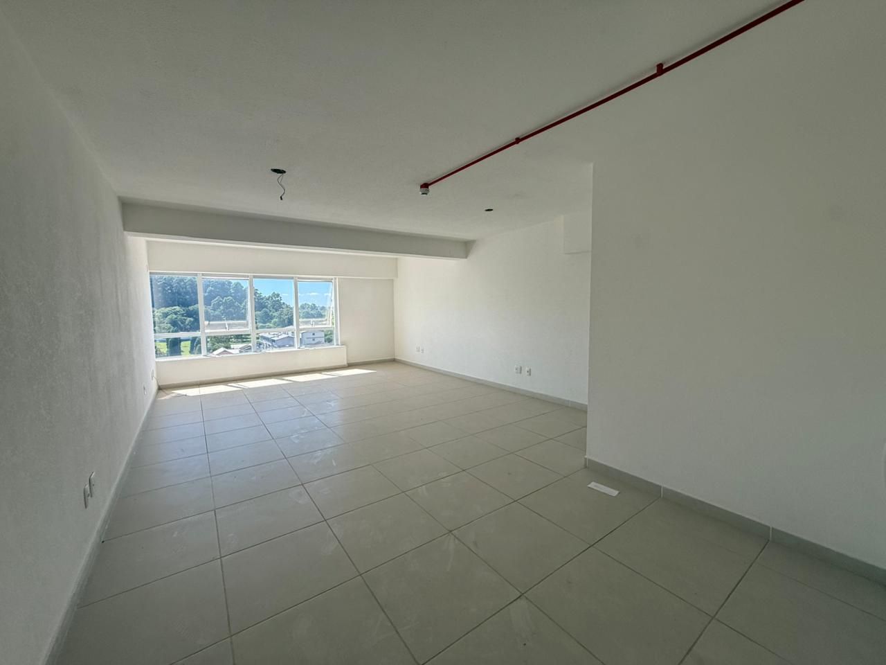 Sala comercial para venda no bairro Desvio Rizzo em Caxias do Sul
