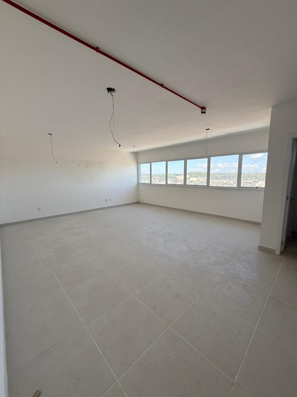 Sala comercial para venda no bairro Desvio Rizzo em Caxias do Sul