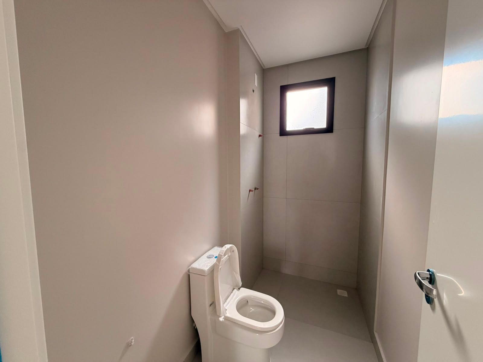 Apartamento para venda no bairro Meia Praia em Itapema