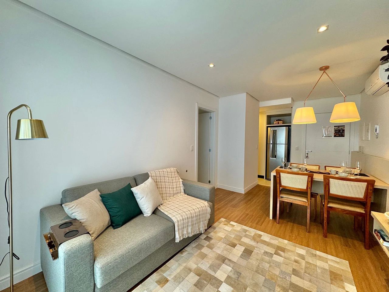 Apartamento para venda no bairro Floresta em Gramado
