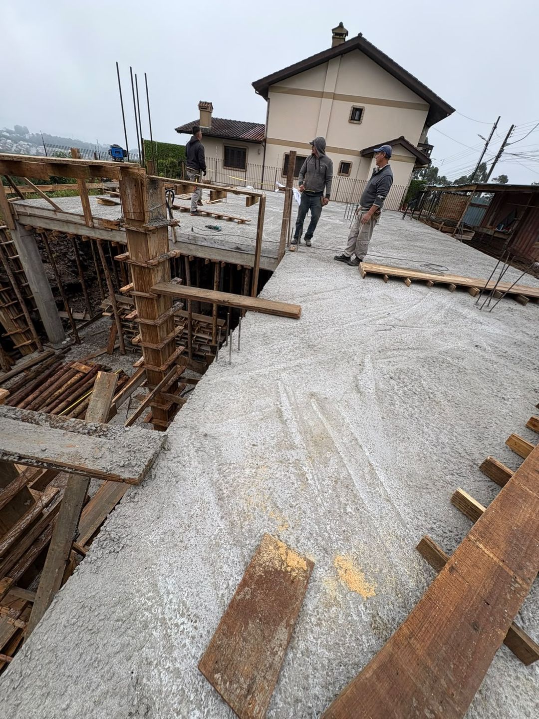 Sobrado Triplex para venda no bairro Cinquentenário em Caxias do Sul
