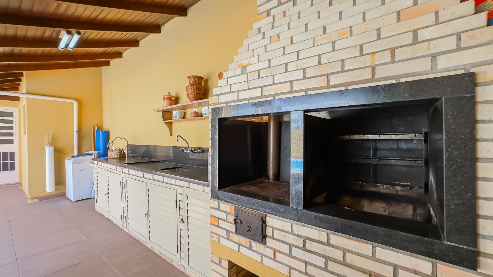 Sala comercial para venda no bairro Prainha em Torres
