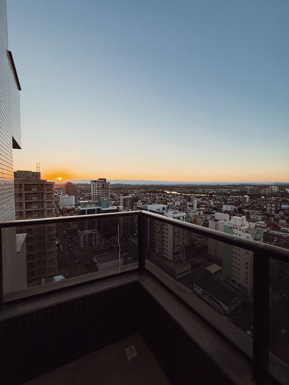 Duplex para venda no bairro Centro em Torres