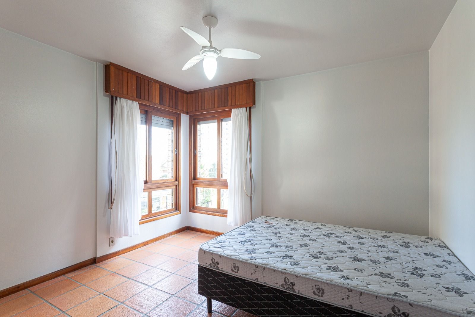Apartamento para venda no bairro  em Torres