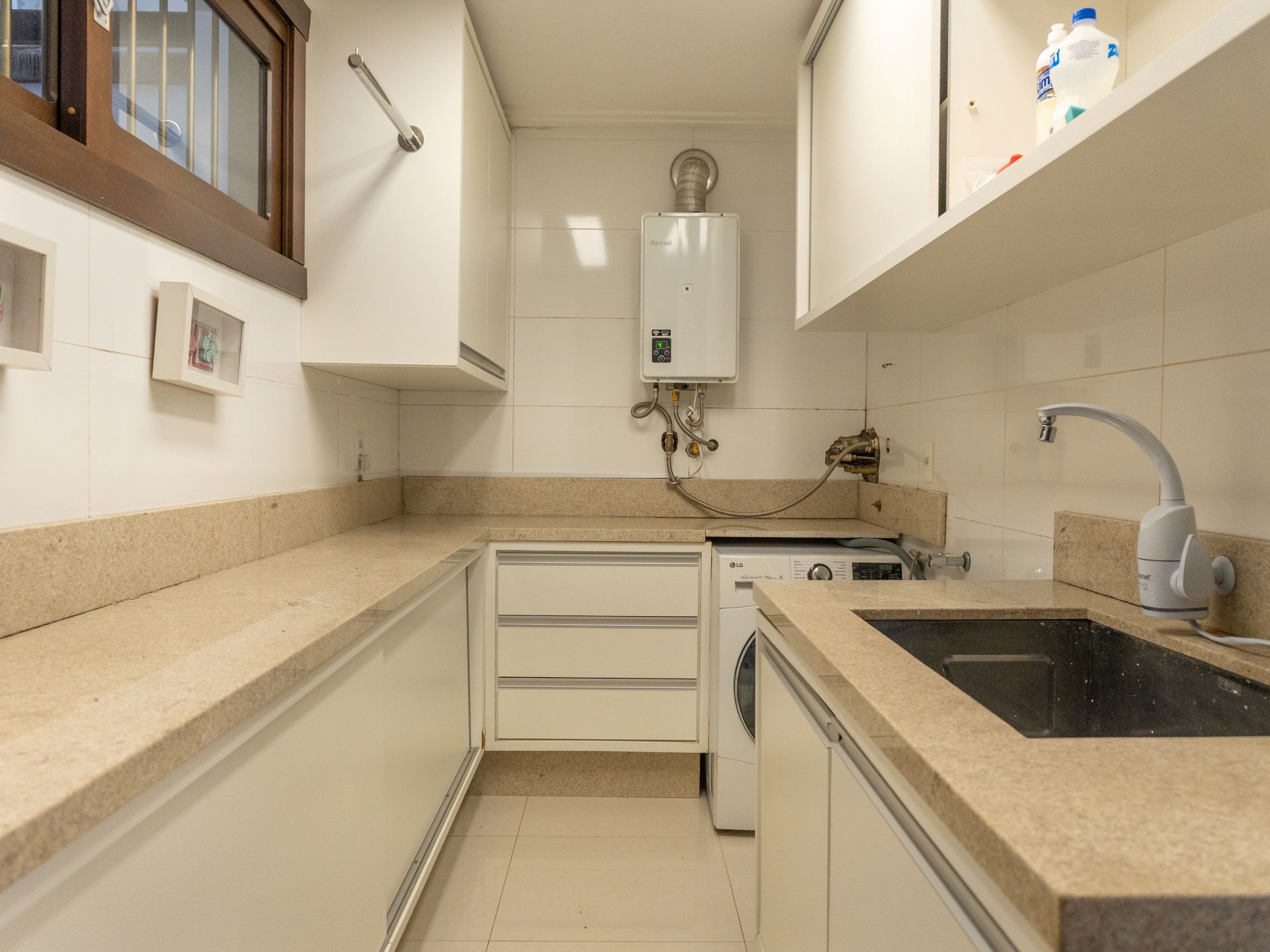 Casa para venda no bairro Centenário em Torres