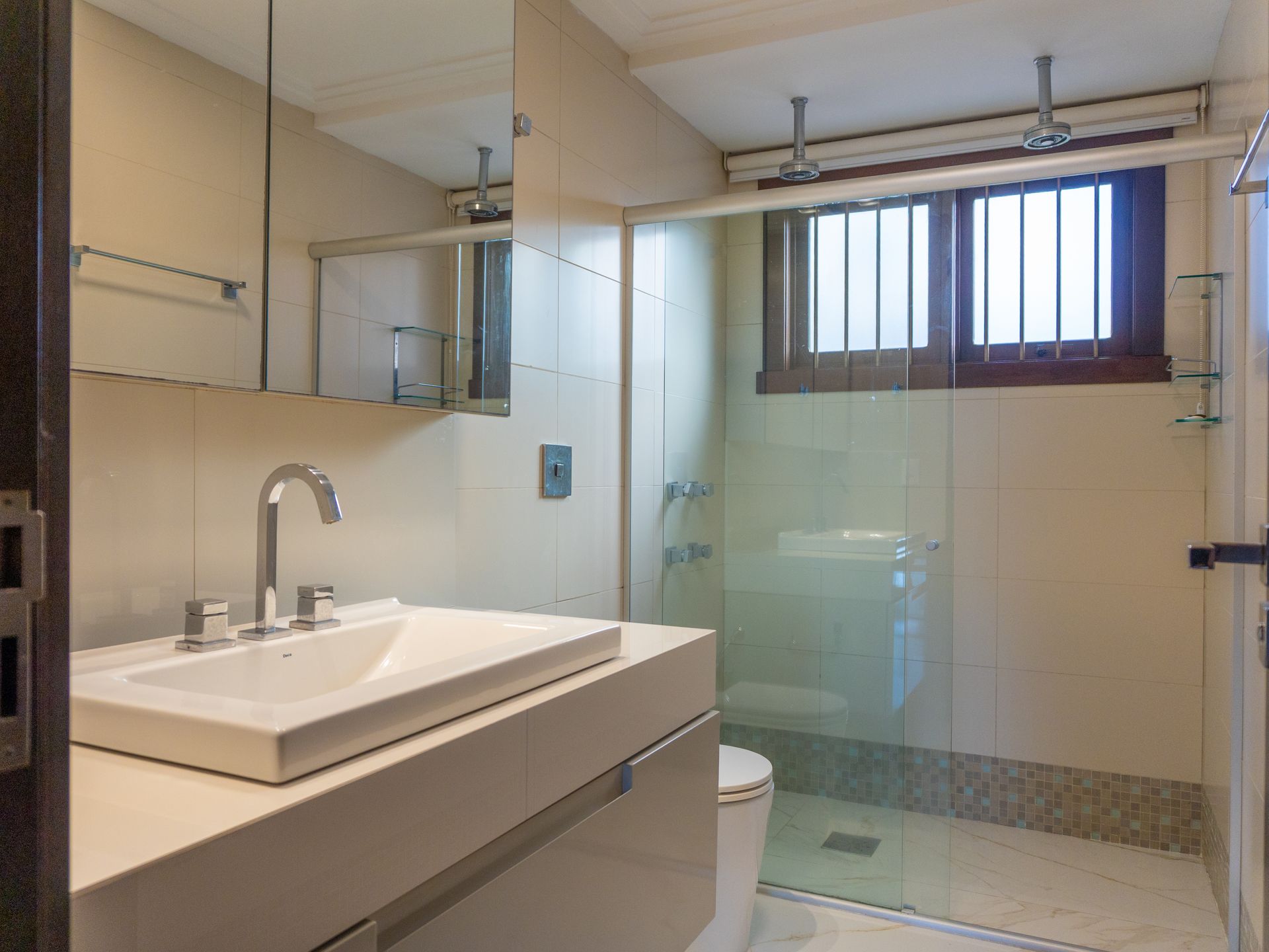 Casa para venda no bairro Centenário em Torres