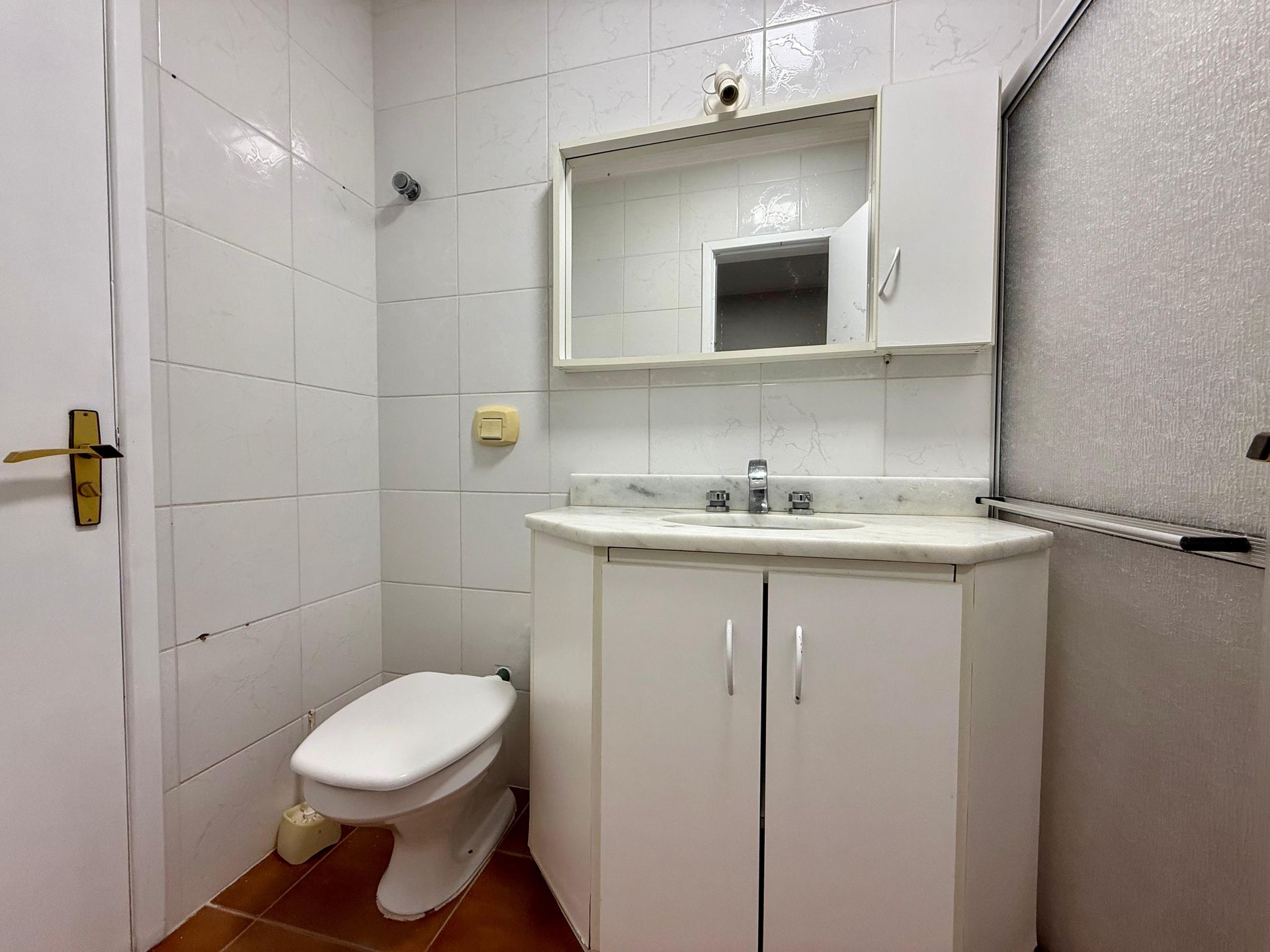 Sobrado Triplex para venda no bairro Centro em Xangri-lá