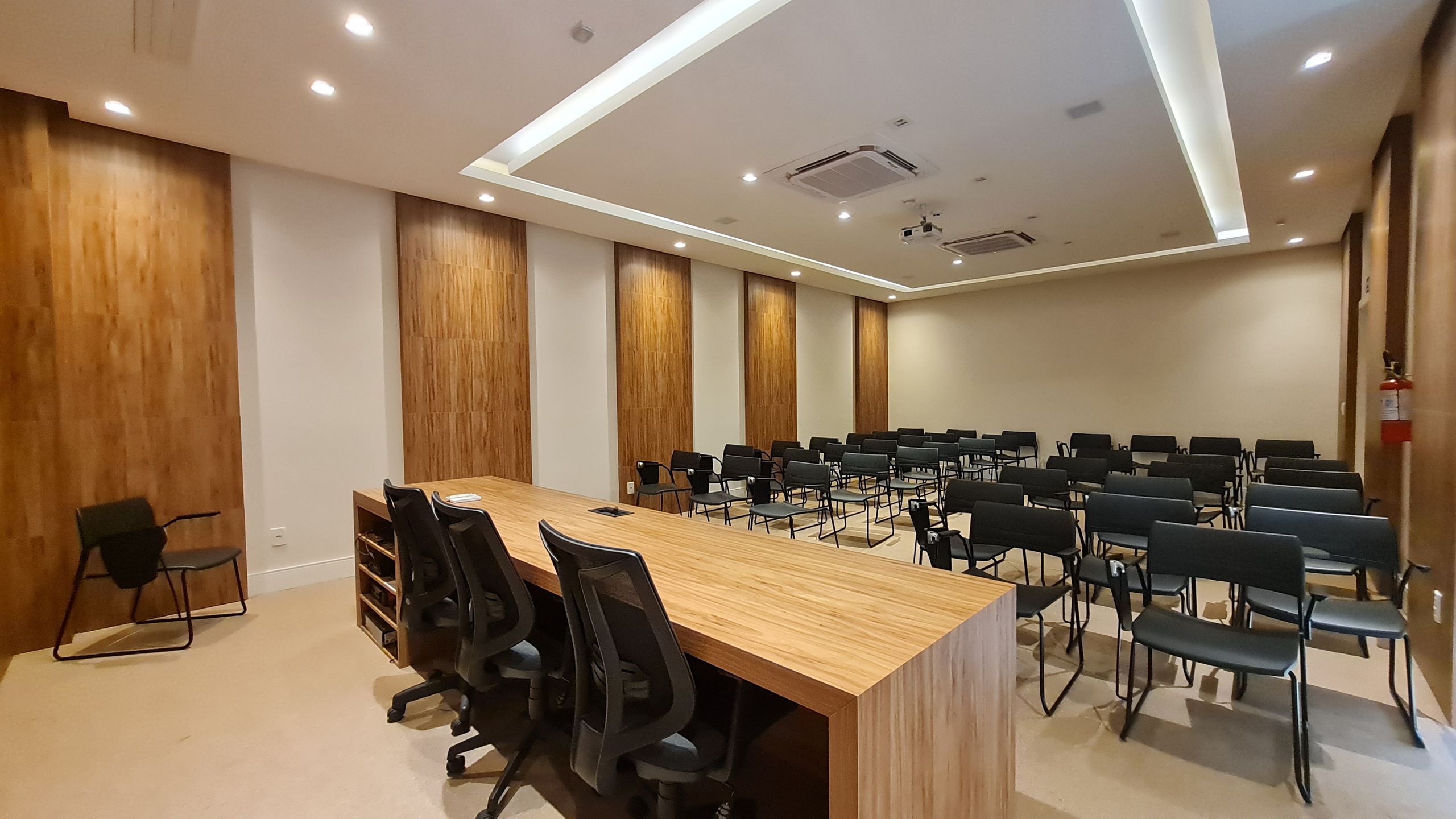 Sala Comercial Aérea para venda no bairro São Cristovão em Passo Fundo