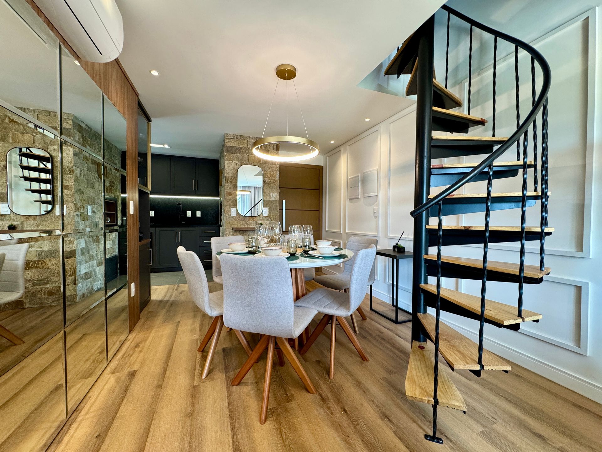 Duplex para venda no bairro Carniel em Gramado