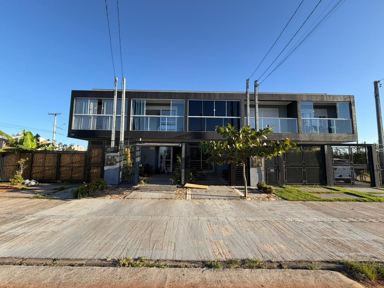 Sobrado Duplex para venda no bairro Morada Das Palmeiras em Torres