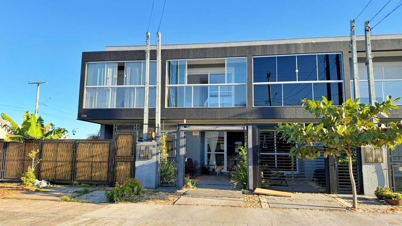 Sobrado Duplex para venda no bairro Morada Das Palmeiras em Torres
