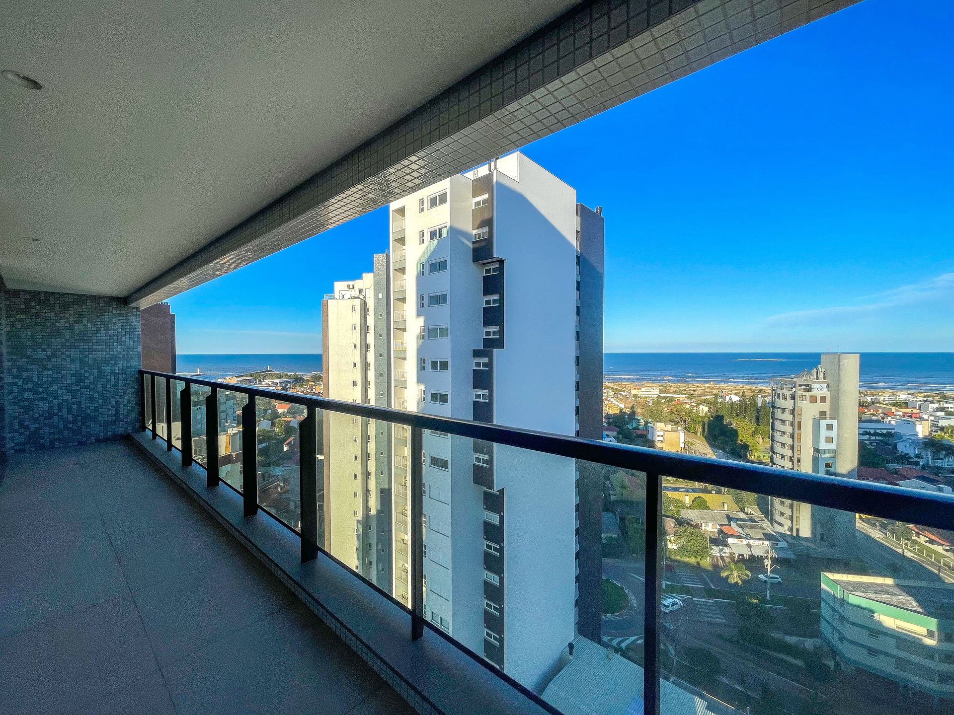Apartamento para venda no bairro Praia Grande em Torres