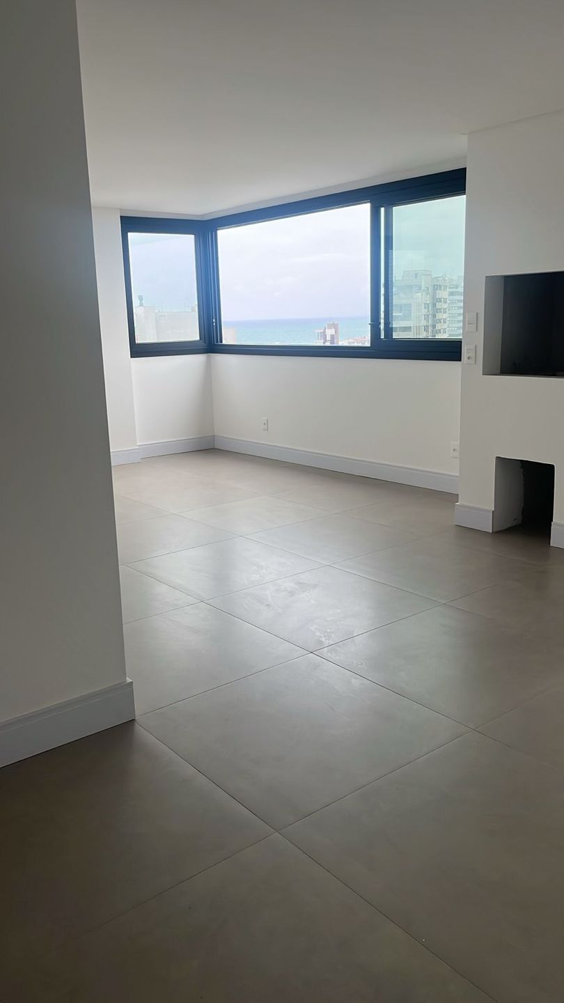Apartamento para venda no bairro Centro em Torres