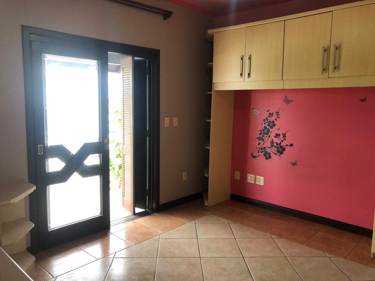 Casa para venda no bairro  em Cachoeirinha