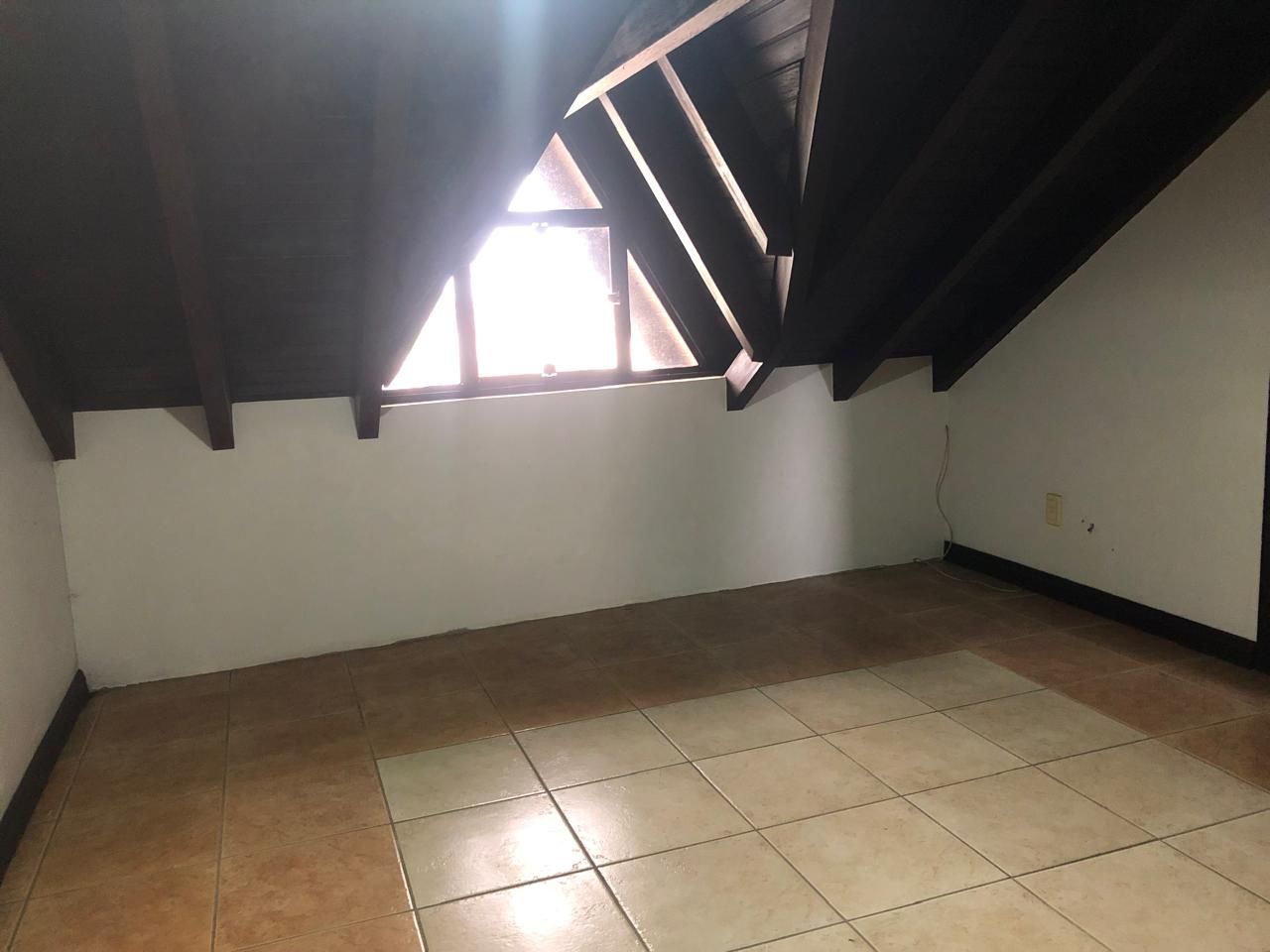 Casa para venda no bairro  em Cachoeirinha