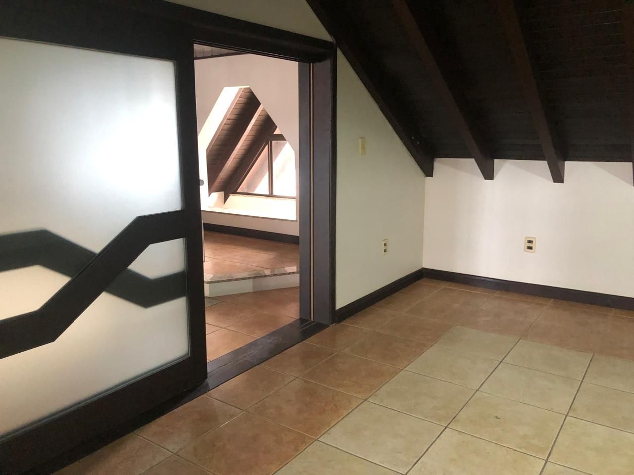 Casa para venda no bairro  em Cachoeirinha