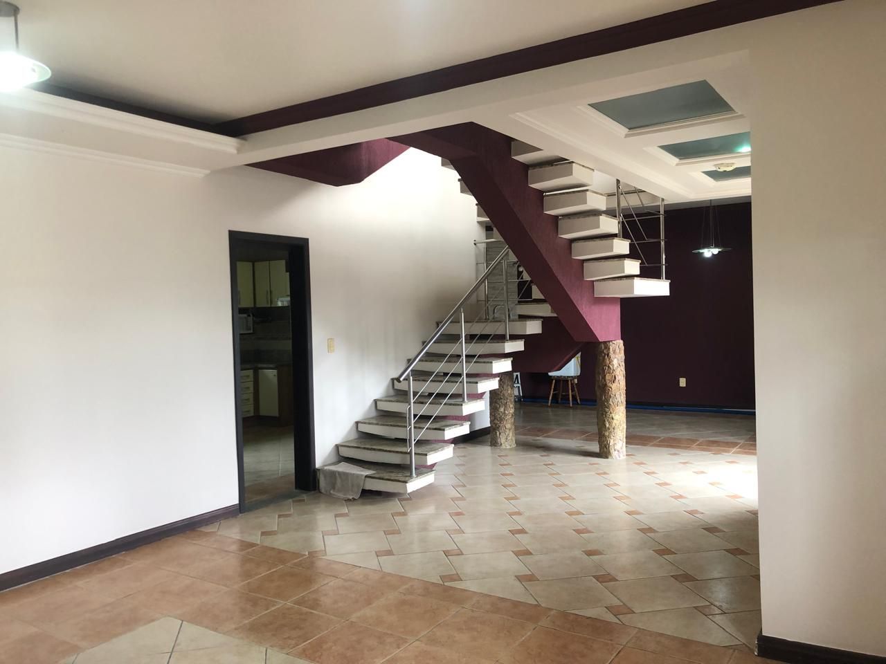 Casa para venda no bairro  em Cachoeirinha