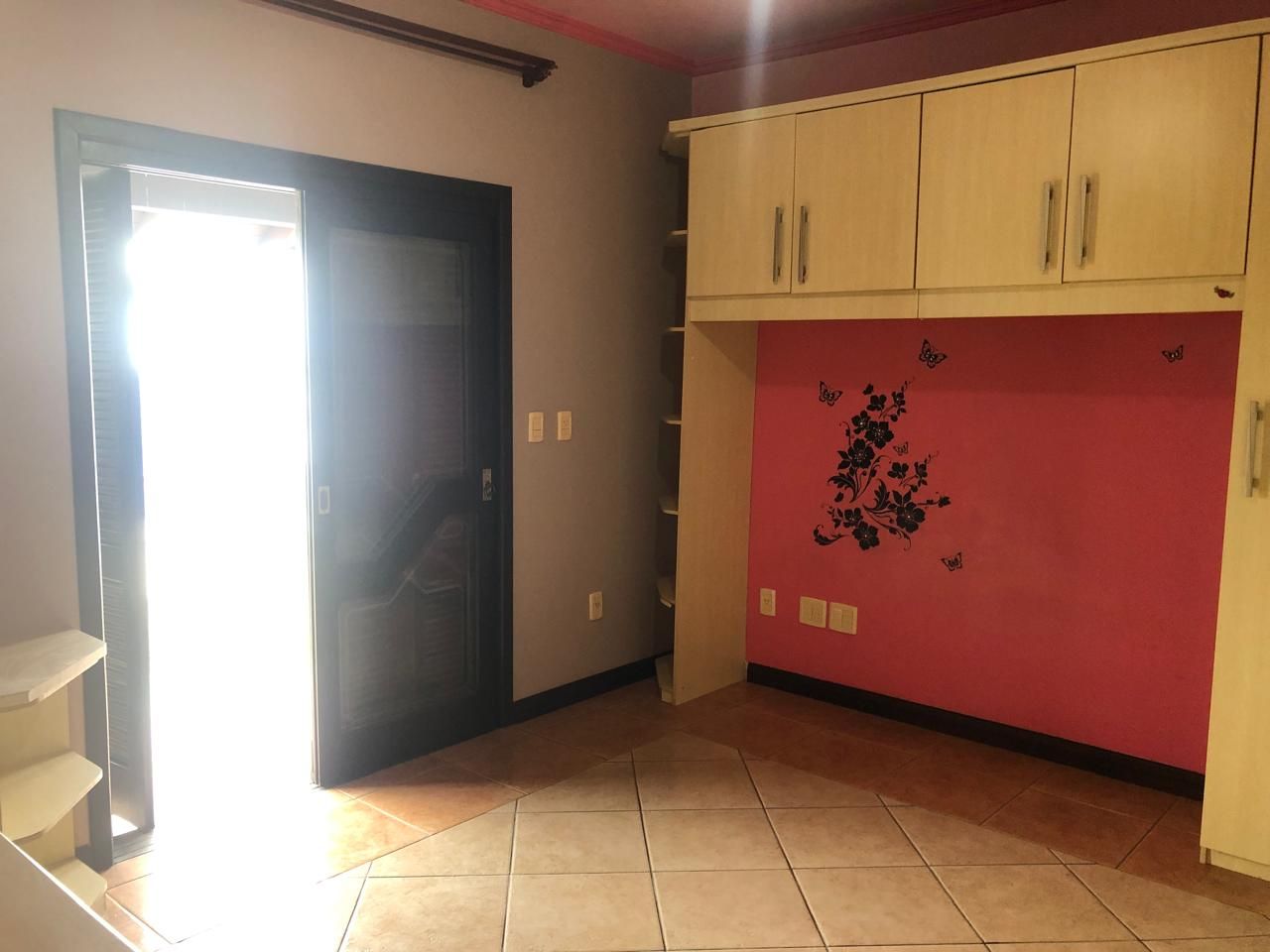 Casa para venda no bairro  em Cachoeirinha