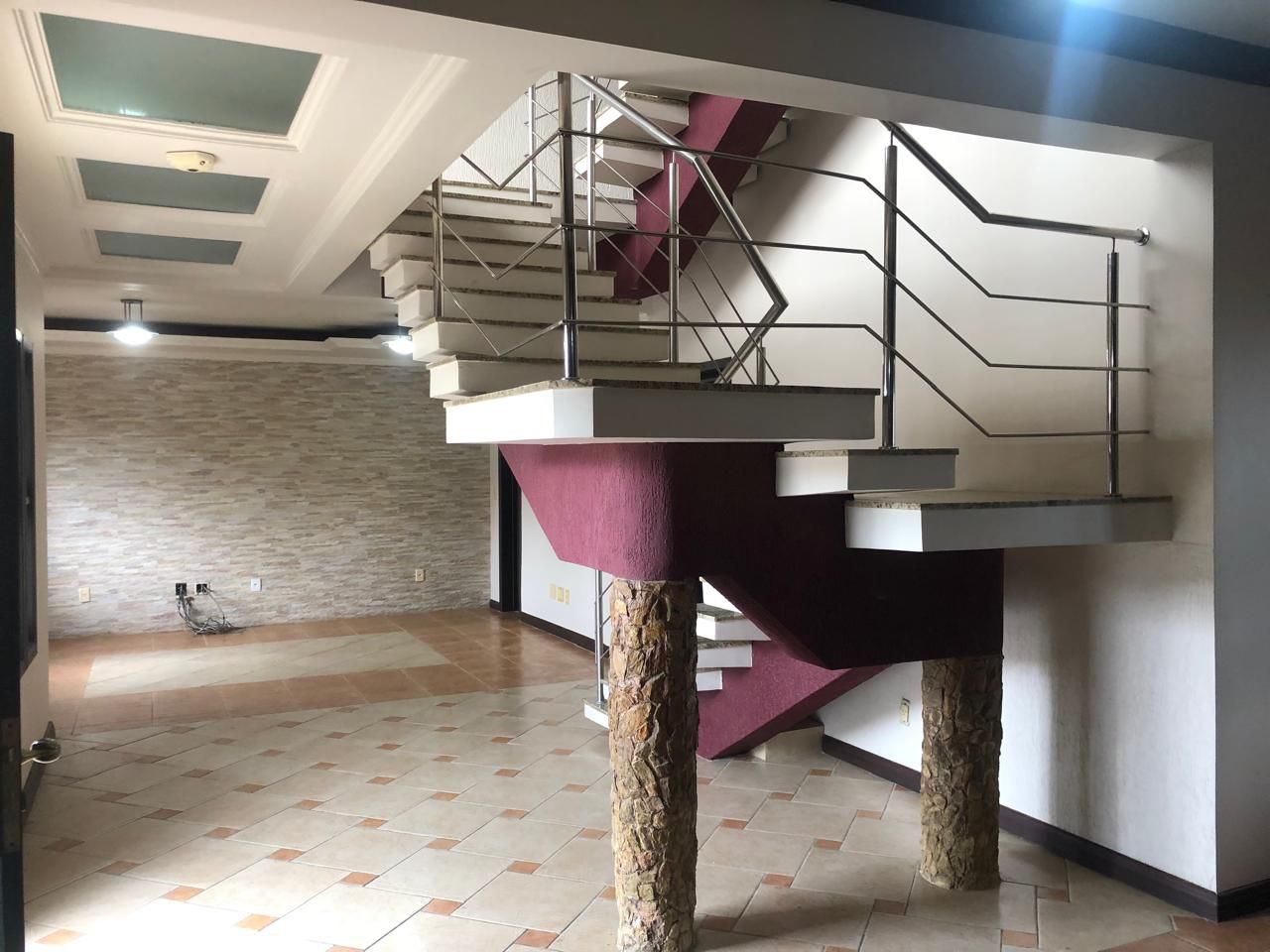 Casa para venda no bairro  em Cachoeirinha