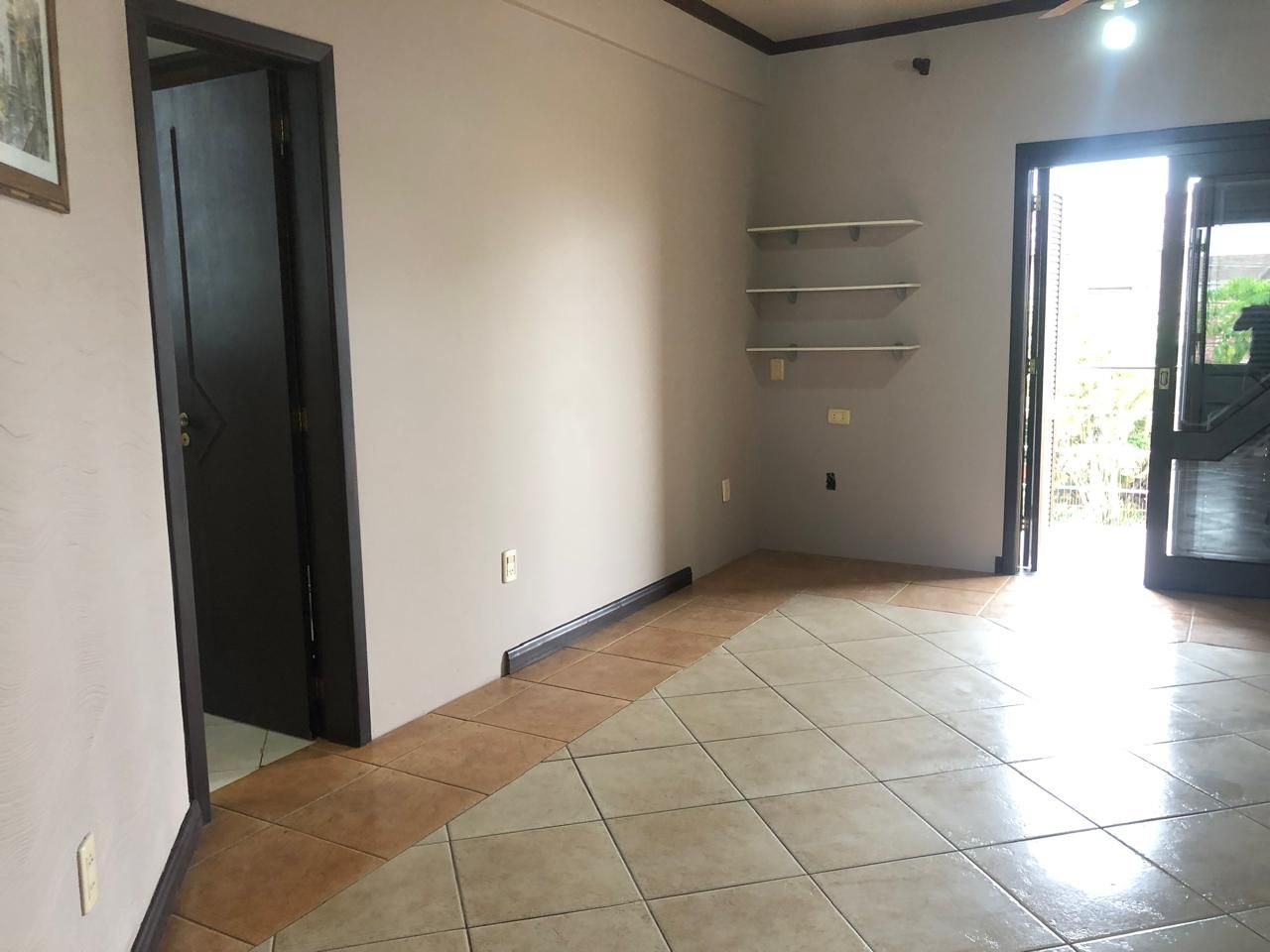 Casa para venda no bairro  em Cachoeirinha