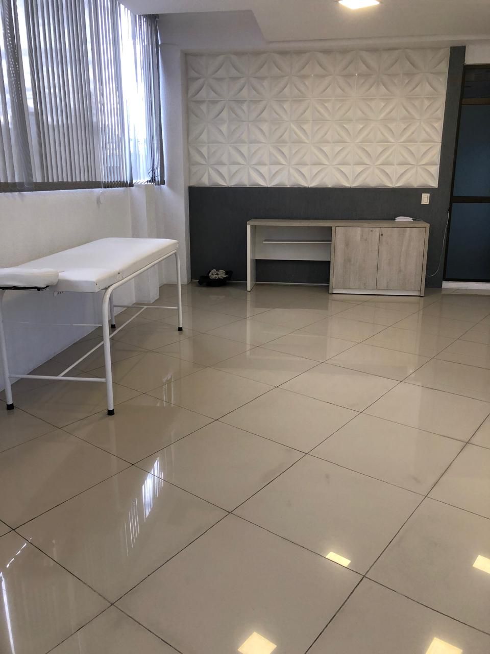 Sala comercial para venda no bairro Nossa Senhora de Lourdes em Caxias do Sul