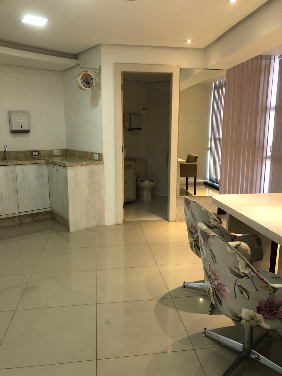 Sala comercial para venda no bairro Nossa Senhora de Lourdes em Caxias do Sul