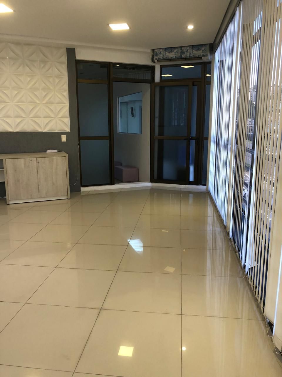 Sala comercial para venda no bairro Nossa Senhora de Lourdes em Caxias do Sul
